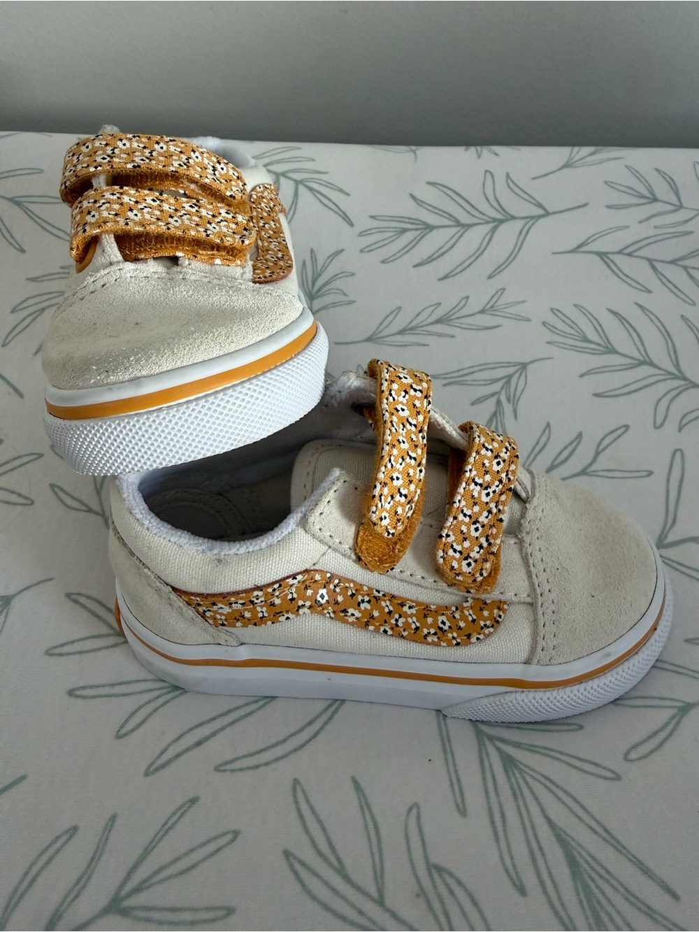 Vans Kids Cream Sneakers with Mustard Floral Straps